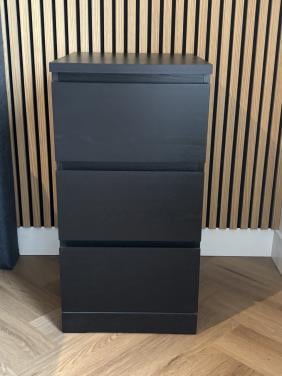 2 nachtkastjes IKEA Malm