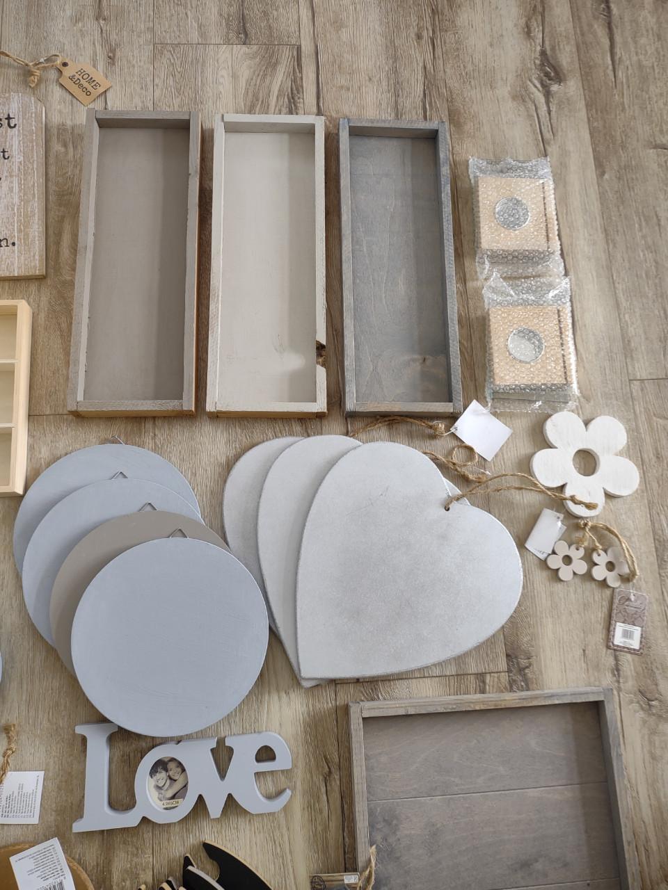 Prachtige set nieuwe houten woonaccessoires, dienblad hout. Knutsel hout.