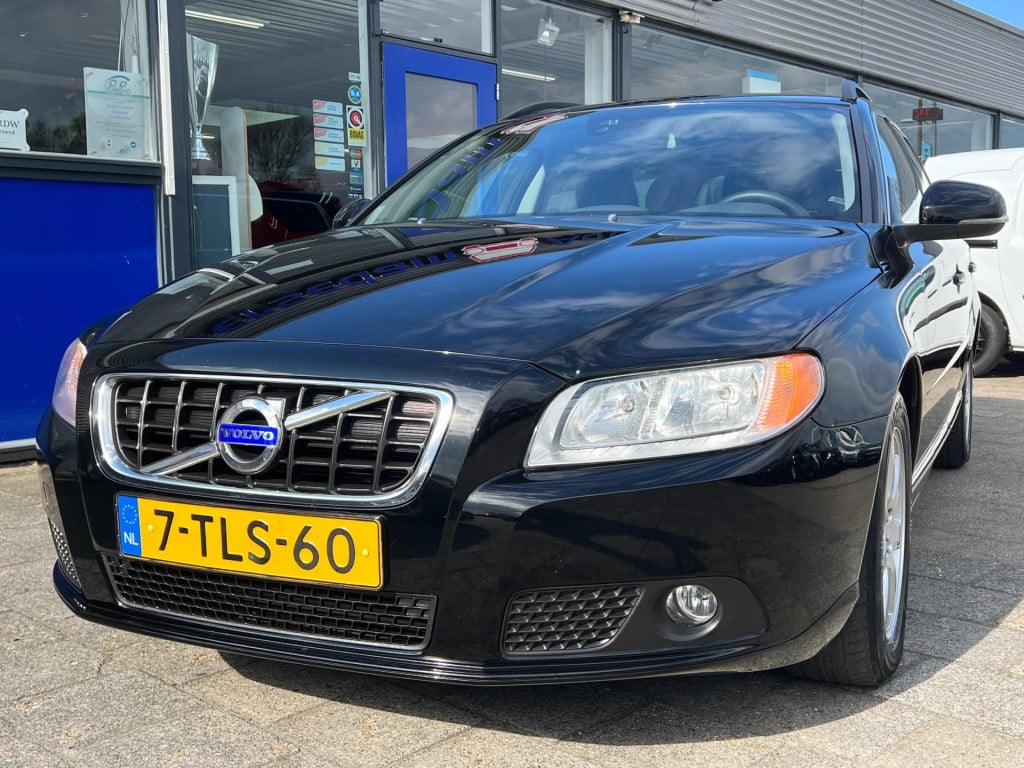 Volvo V70 1.6 d2 kinetic, trekhaak, navi, parkeersensoren enz...