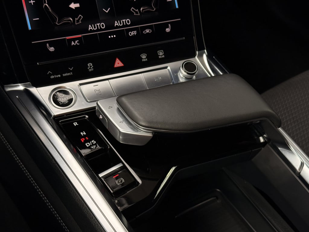 Audi E-tron sportback 55 quattro s edition 95 kwh | s-line | achteruitcamer