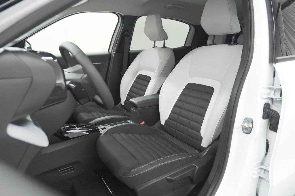 Citroen C3 Aircross 1.2 hybrid 145pk max | camera | dodehoekdetectie | navi