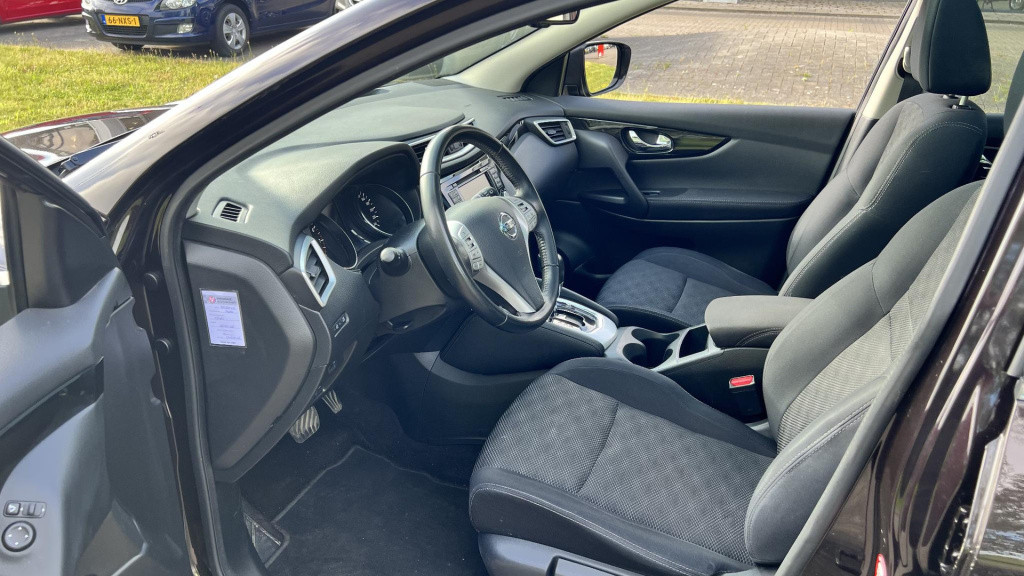 Nissan Qashqai 1.2 connect edition