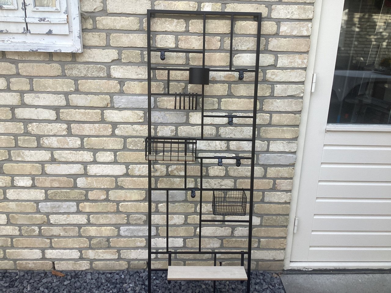 Zwart metalen wandrek organizer met div accessoires GOES