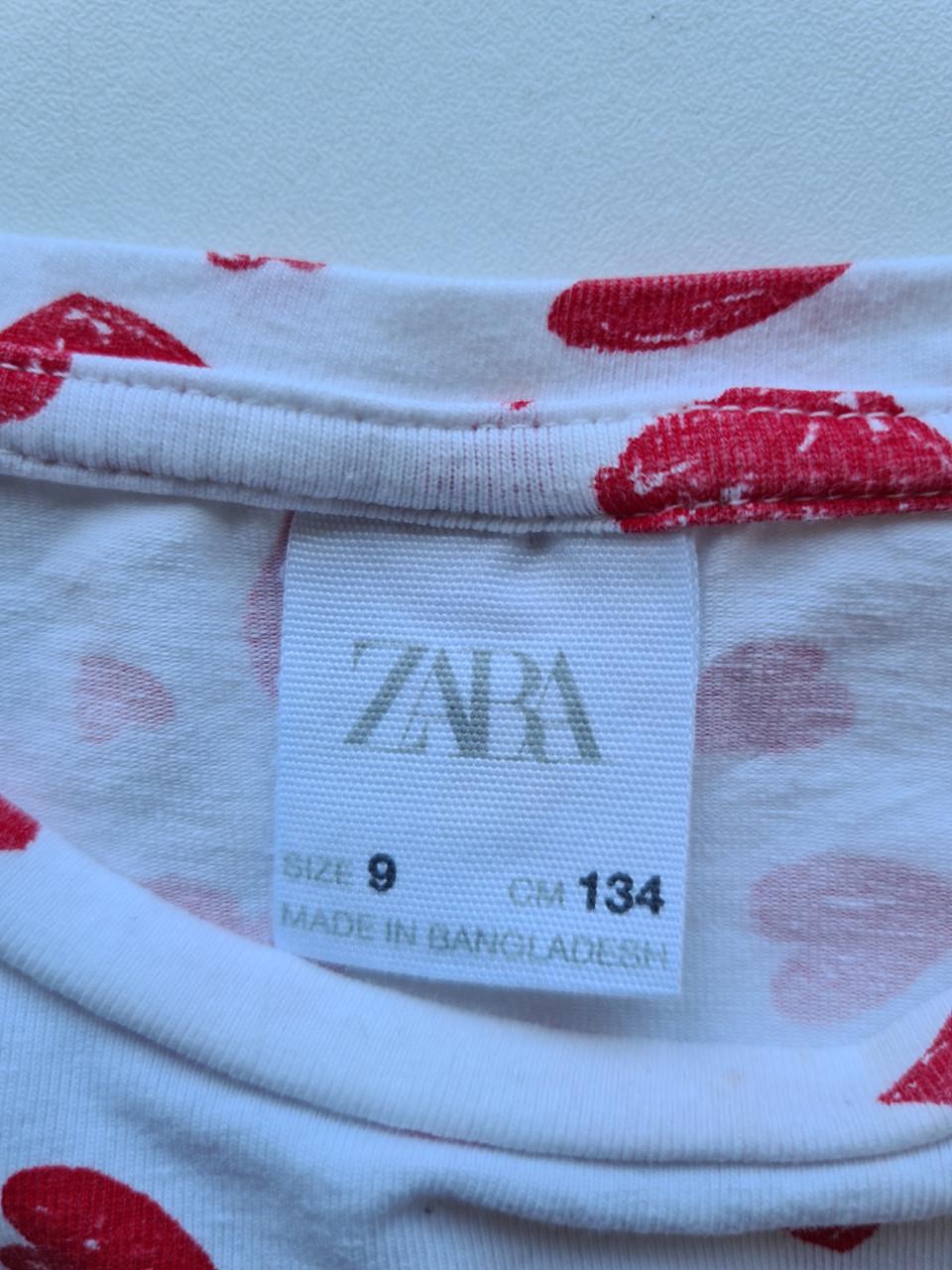 Zara Longsleeve Wit met Rode Hartjes - Maat 134