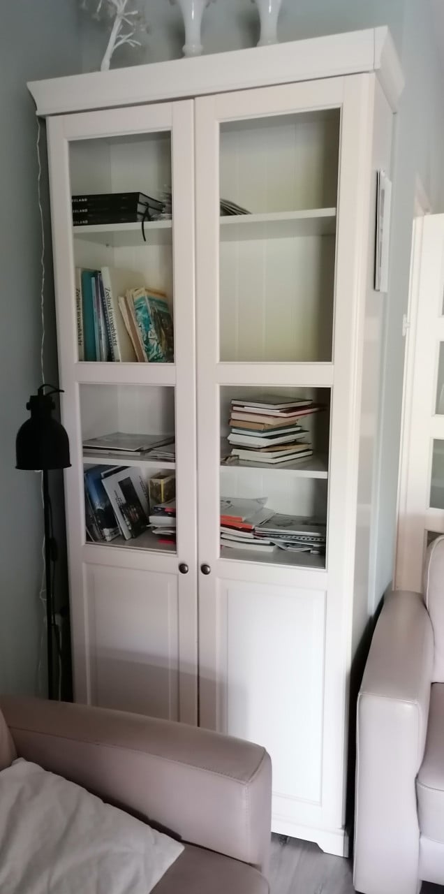 Kastmeubel vitrine