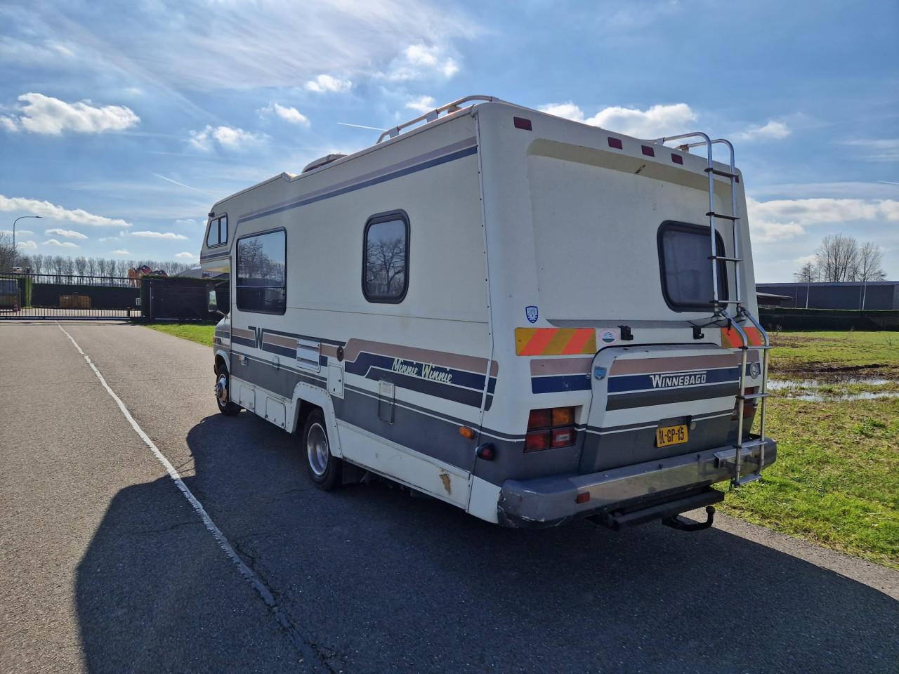 Chevrolet chevy v30 winnebago