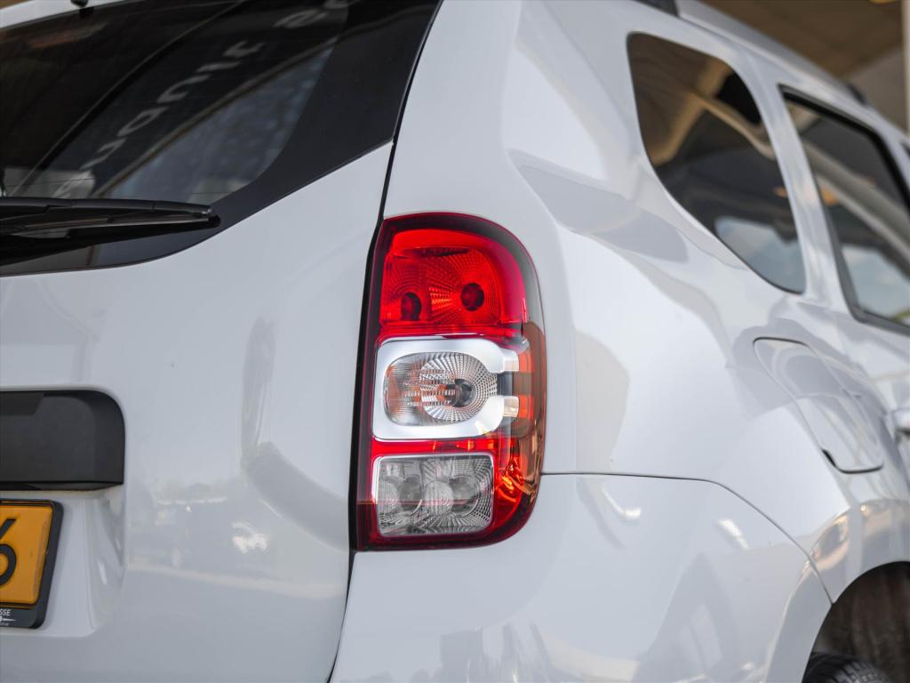 Dacia Duster tce 125pk 4x2 prestige | trekhaak | navigatie | airco | park. 