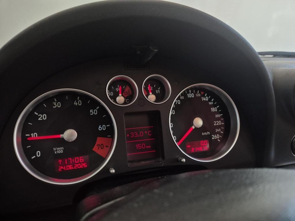 Audi TT roadster 1.8 5v turbo quattro / liefhebbersauto / baseball stiksels