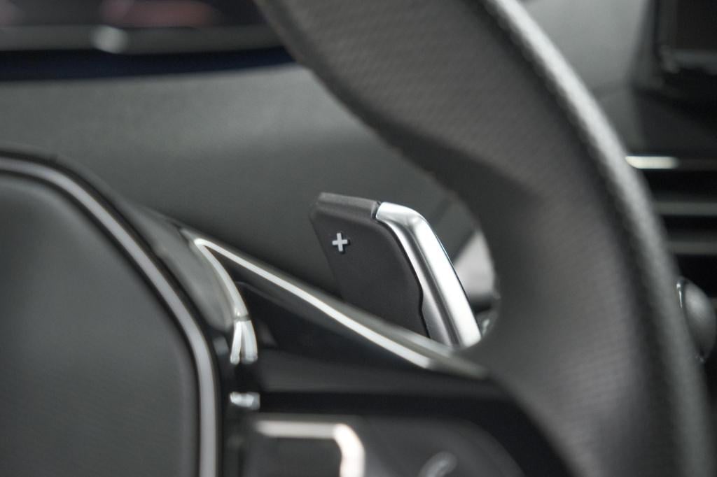 Peugeot 3008 puretech 130 eat8 gt | adaptieve cruise control | elektronisch
