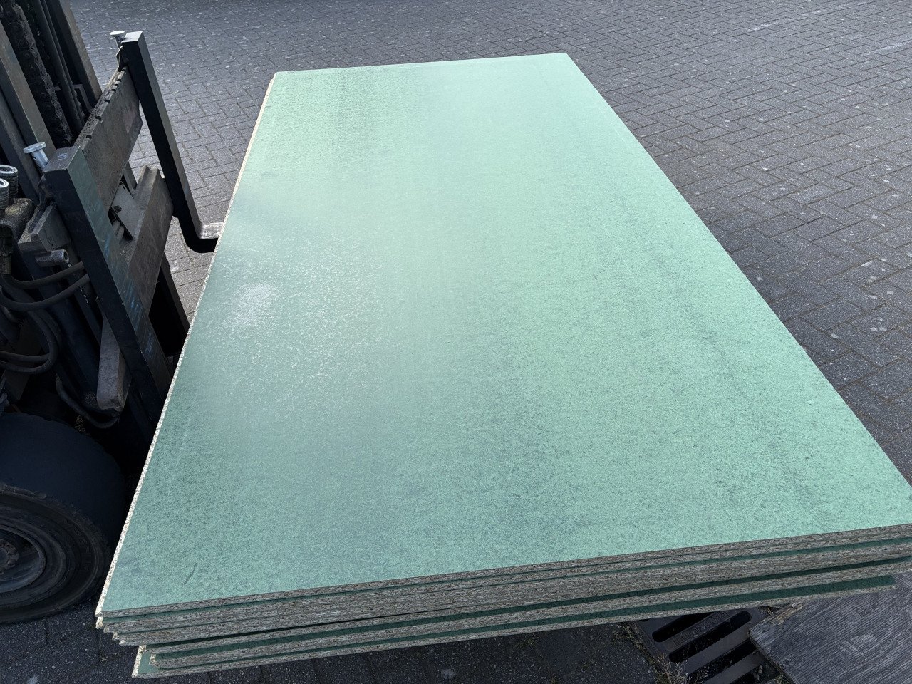 Linospan vochtwerende platen V313 18mm 122x244