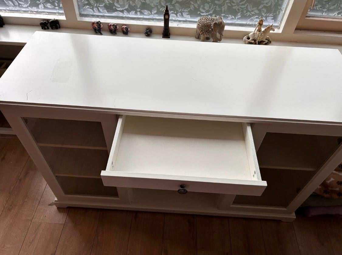 IKEA Liatorp vitrine dressoir