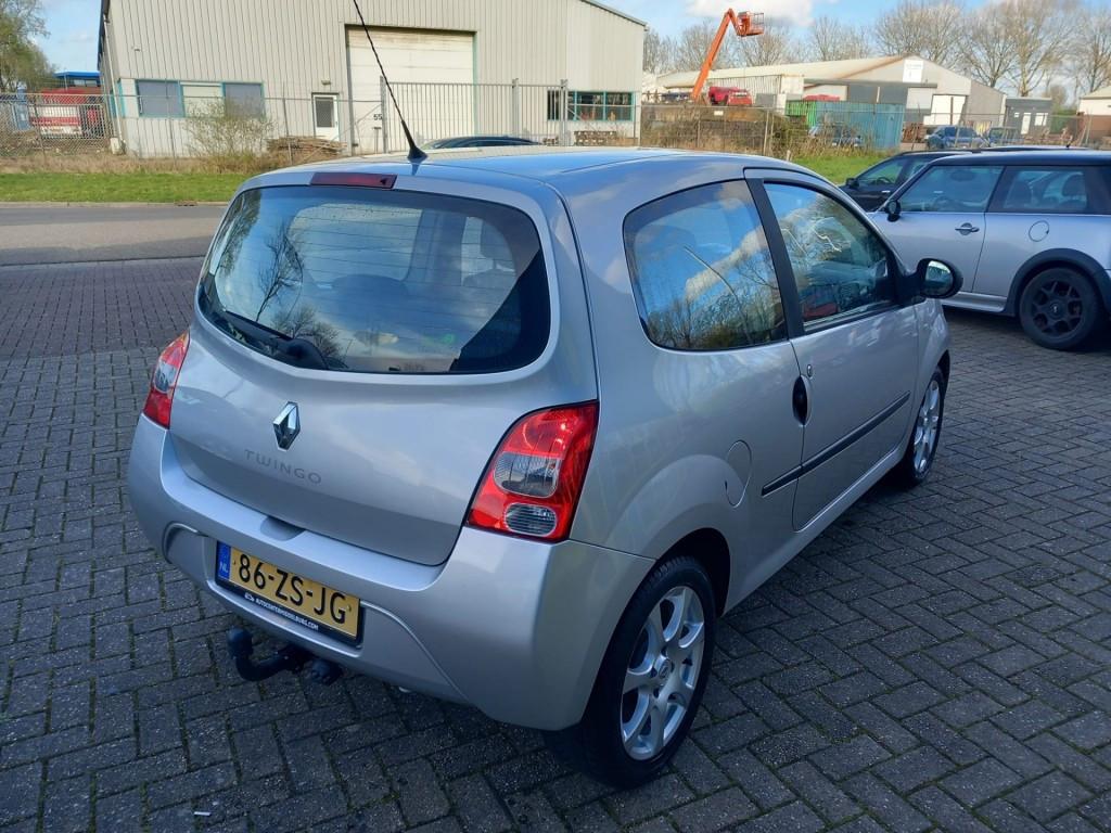 Renault TWINGO 1.2 16v Collection bj:2011 airco apk 2027 !!