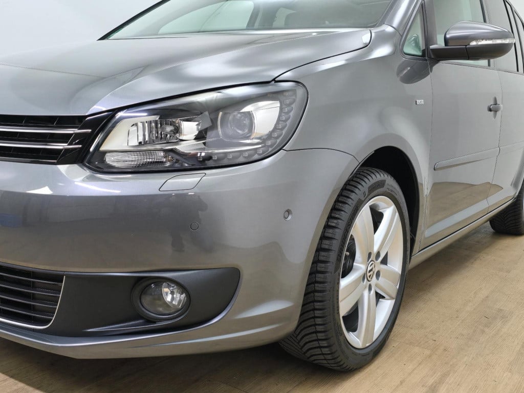 Volkswagen Touran occasion 1.4 tsi 5 persoons met panoramadak en grote koff