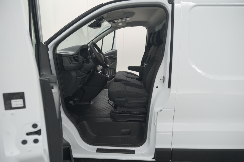 Renault Trafic 2.0 blue dci 130 t30 l2h1 advance | camera | apple carplay |