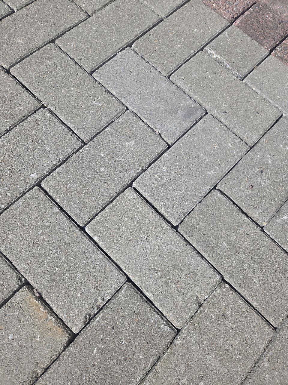 Betonklinkers grijs. Nieuw!