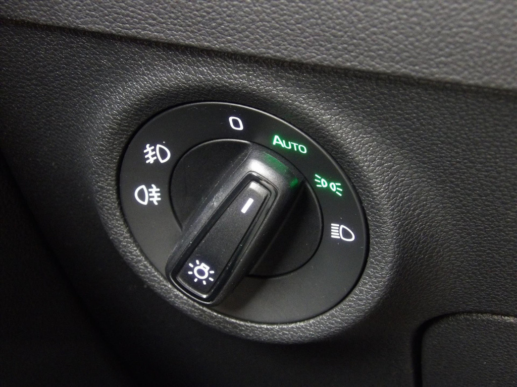 Skoda Karoq 1.5 tsi act greentech 150pk dsg-7 sportline