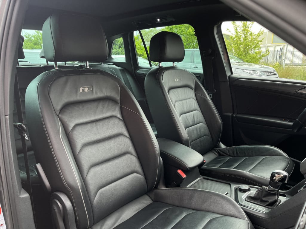 Volkswagen Tiguan 1.4 tsi 4motion highline business r | leer | camera | pan