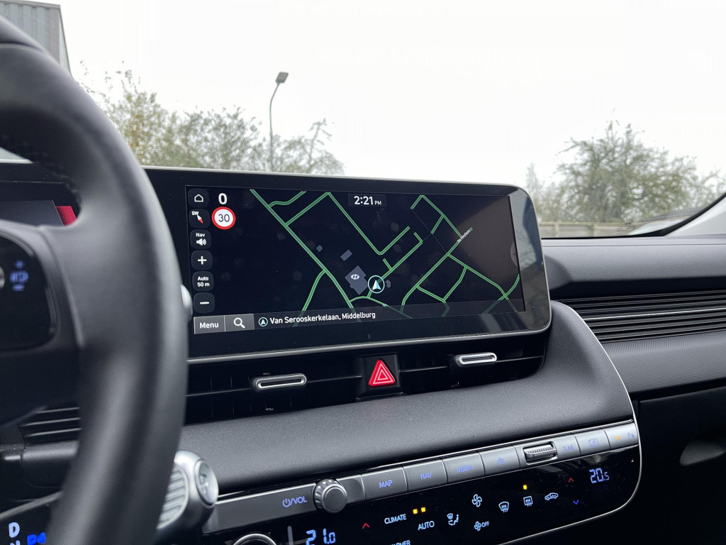 Hyundai Ioniq 5 lounge awd 77.4 kwh hyundai ioniq 5 lounge awd 77 kwh panor