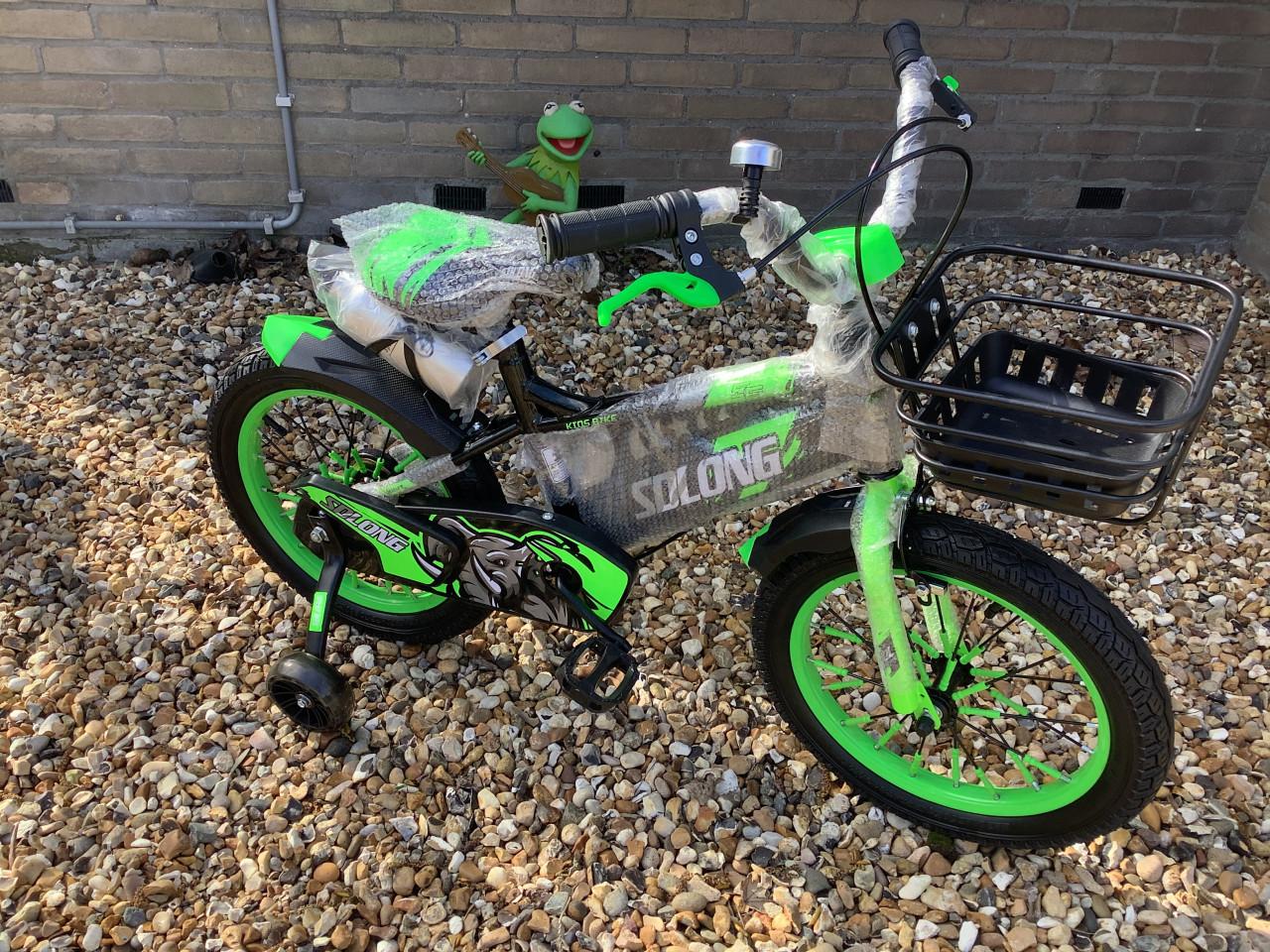 **** nieuwe sportieve  16 inch kinderfiets Sd Long met zijwieltjes ****