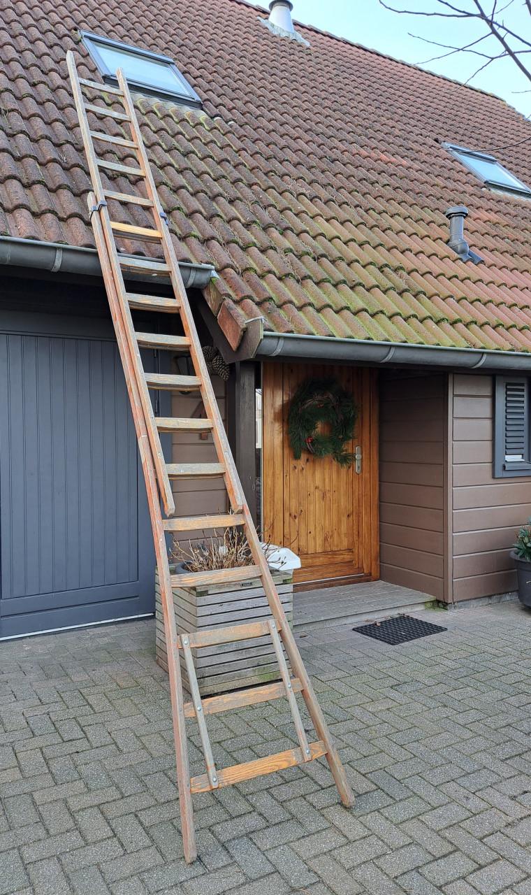 Stevige houten uitschuif ladder 2 x 12 treden
