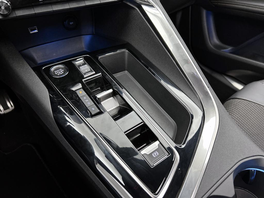 Peugeot 3008 plug in hybrid 225 pk automaat gt