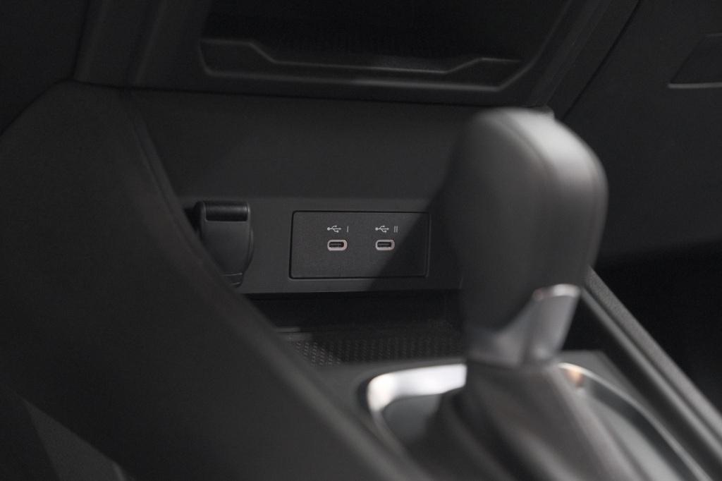 Renault Captur mild hybrid 160 edc techno | nieuw model | camera | navigati