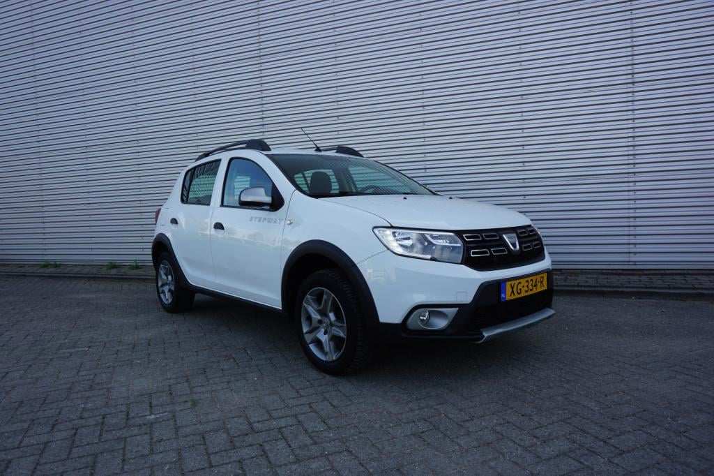 Dacia Sandero Stepway 0.9 tce sl automaat - 1e eigenaar / airco / navi / cr