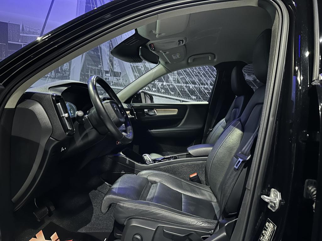 Volvo XC40 1.5 t4 recharge inscription expression *harmankardon*camera*