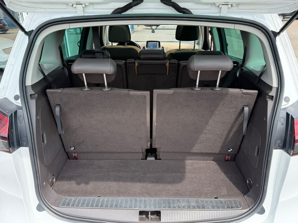 Opel Zafira tourer 1.4 cosmo 7 persoons
