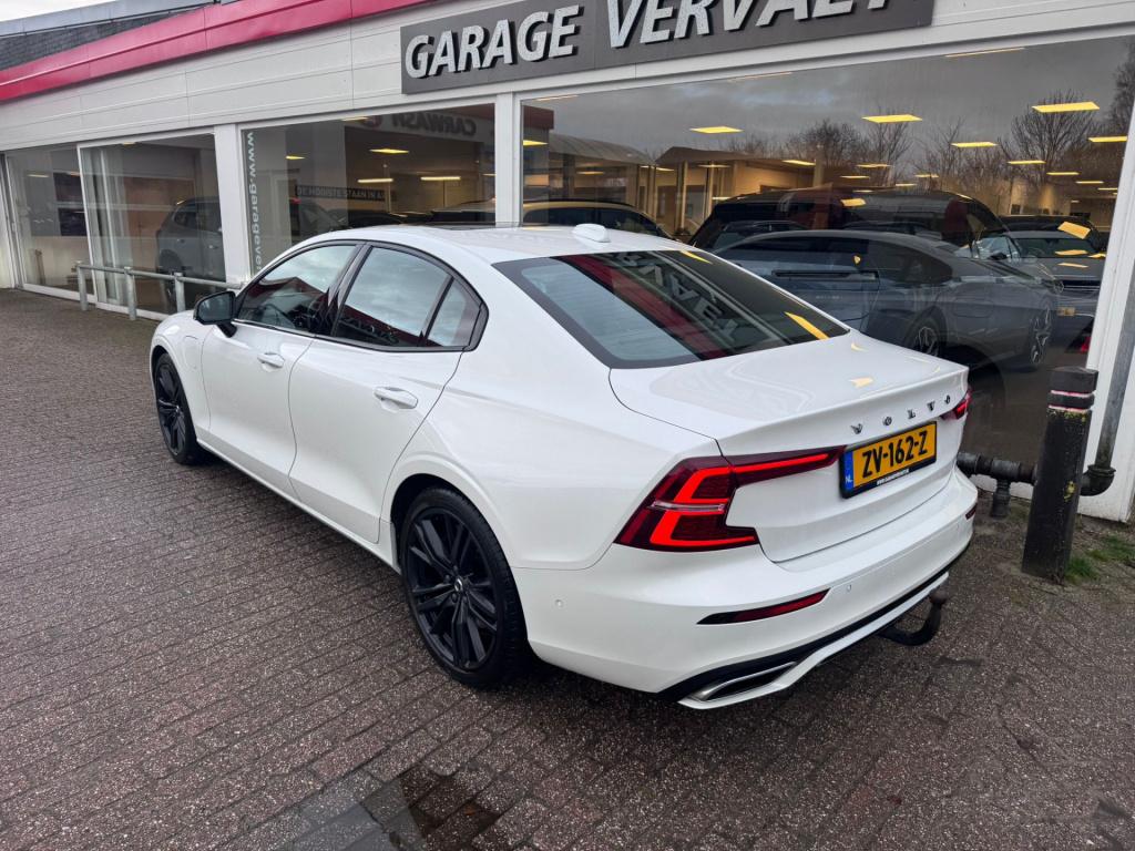 Volvo S60 2.0 t8 awd twin engine r-design