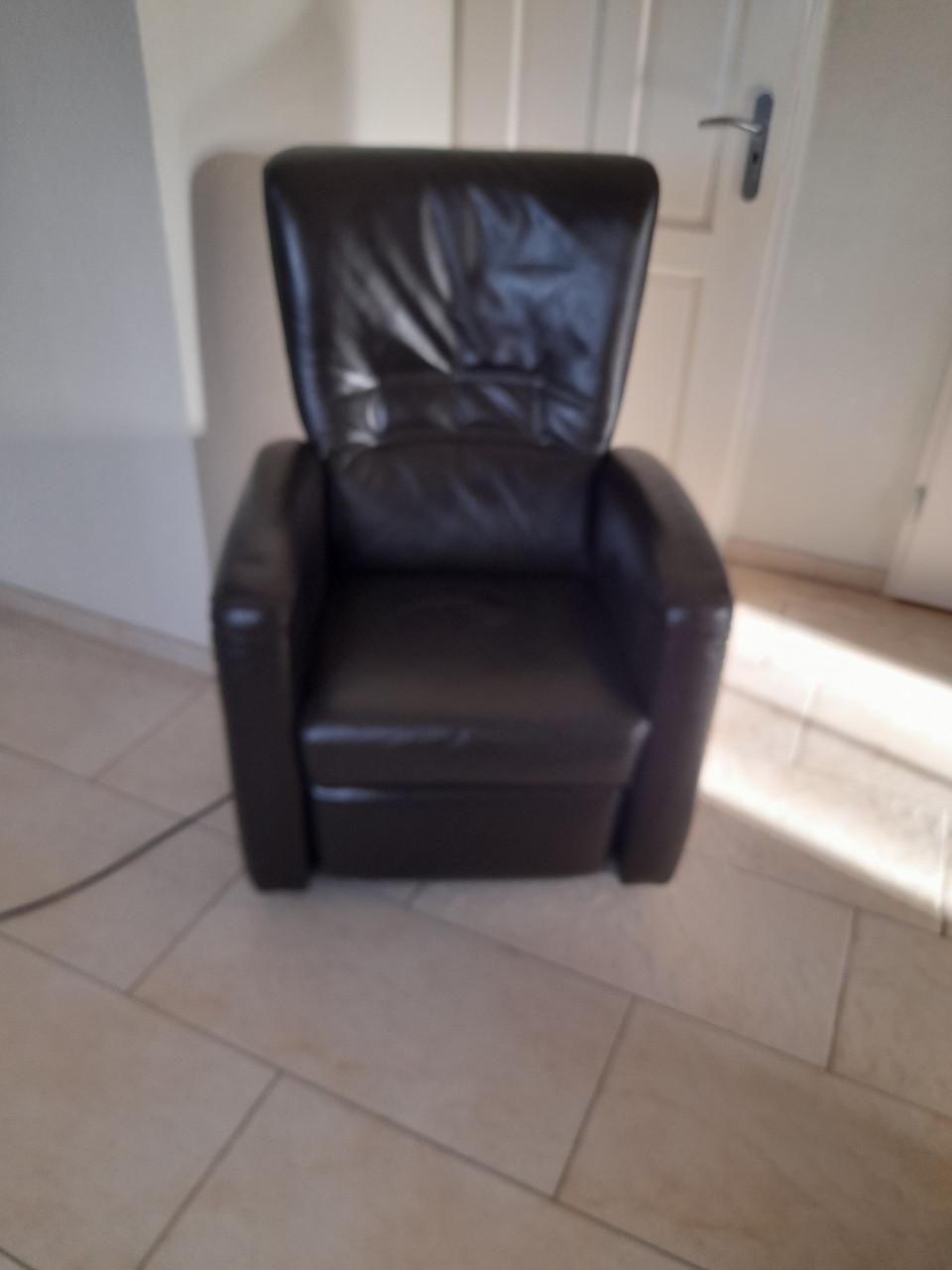 Lederen Sta op stoel  (in goede nette staat ) werkt naar behoren!