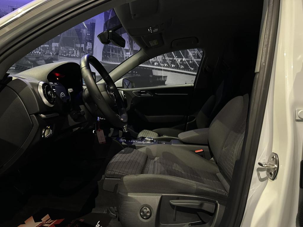 Audi A3 sportback 1.5 tfsi cod design s-line *led*navi*clima*sportstoelen