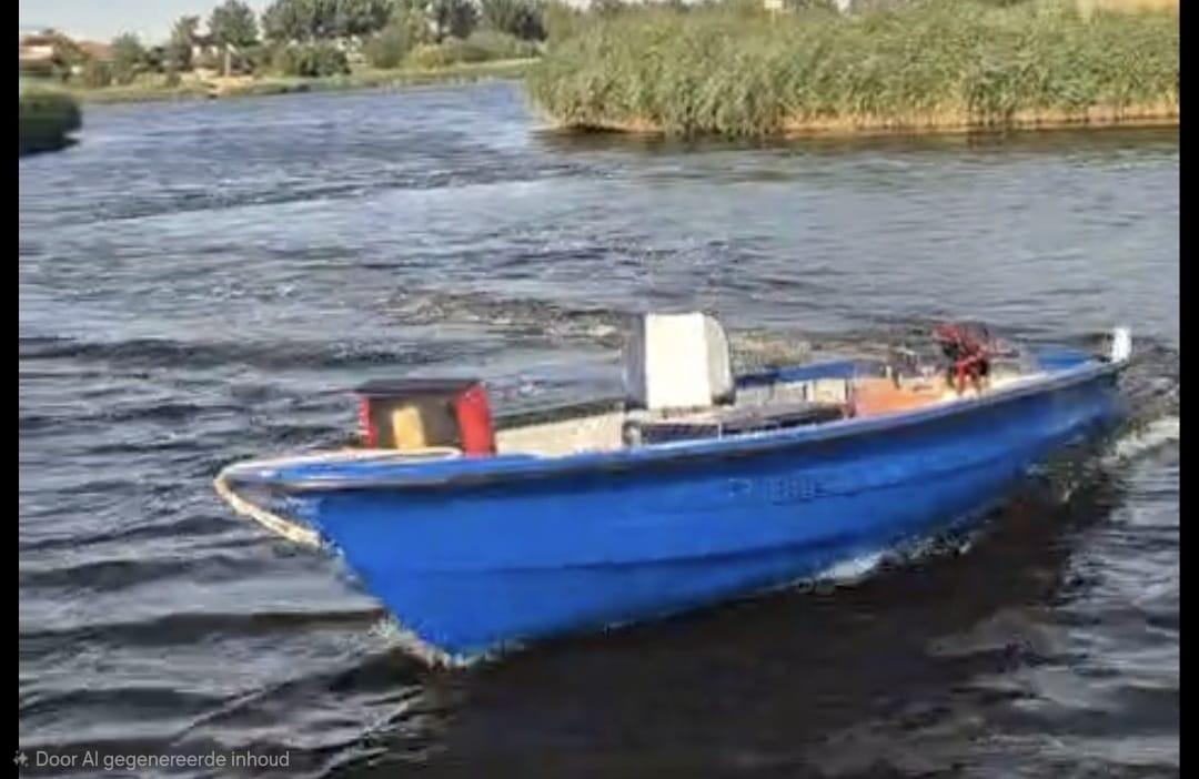 Complete boot met trailer en motor