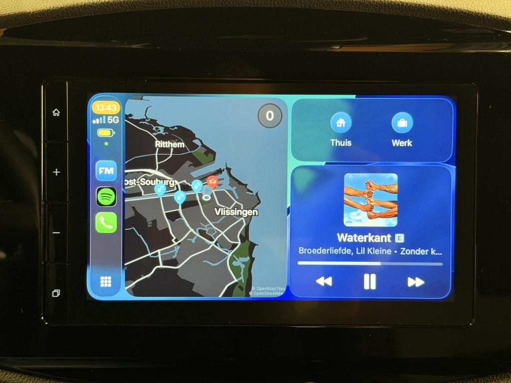 Toyota Aygo X hybrid 115 play