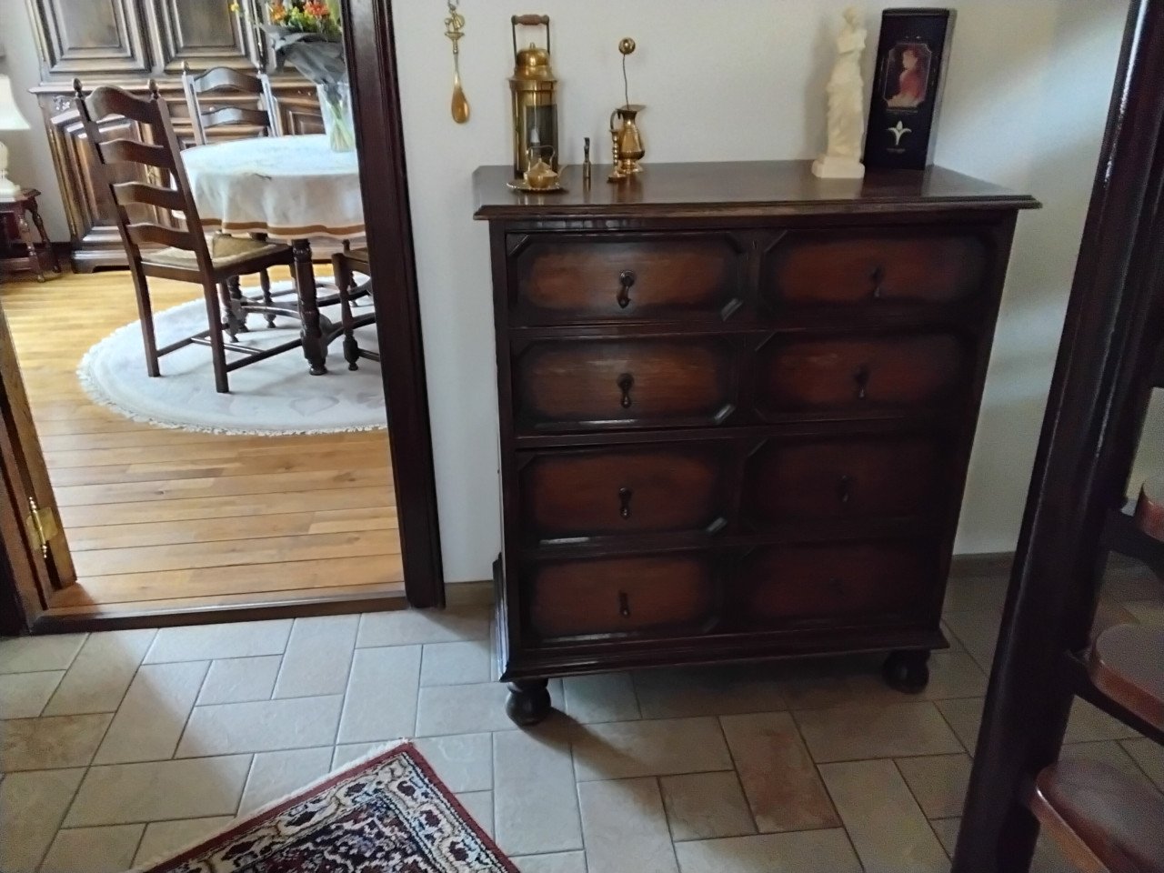 Antiek salontafel + ladenkast