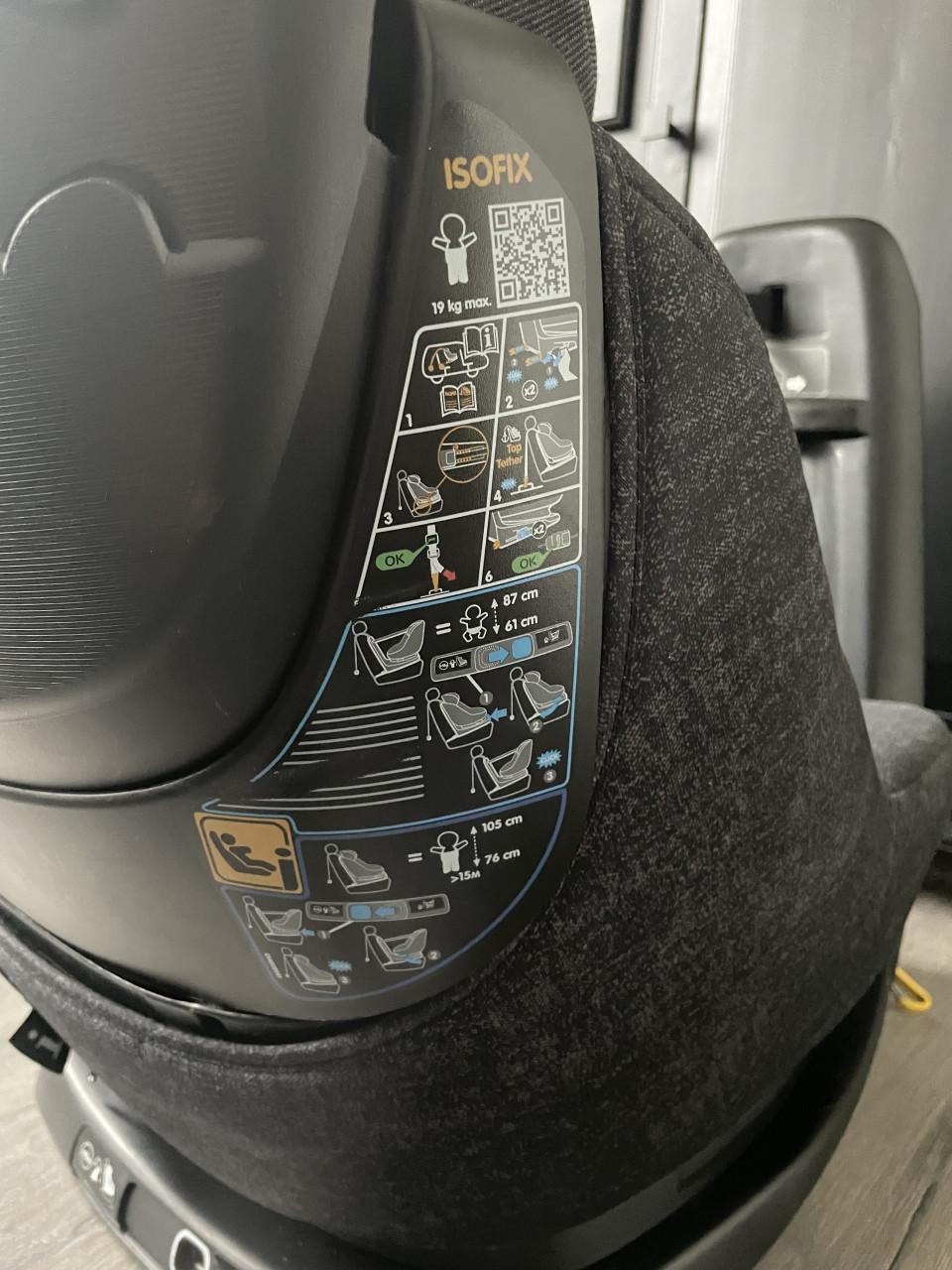 Maxi-Cosi AxissFix Air met geïntegreerde airbags