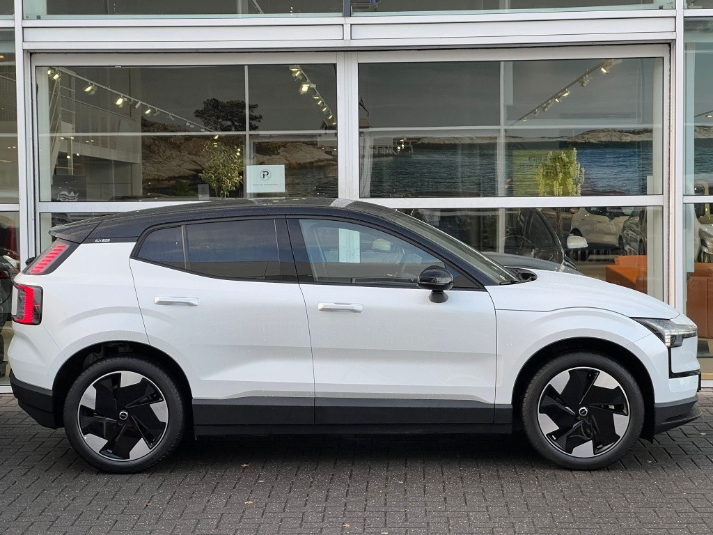 Volvo Ex30 nieuwprijs € 47.790 | extended range plus