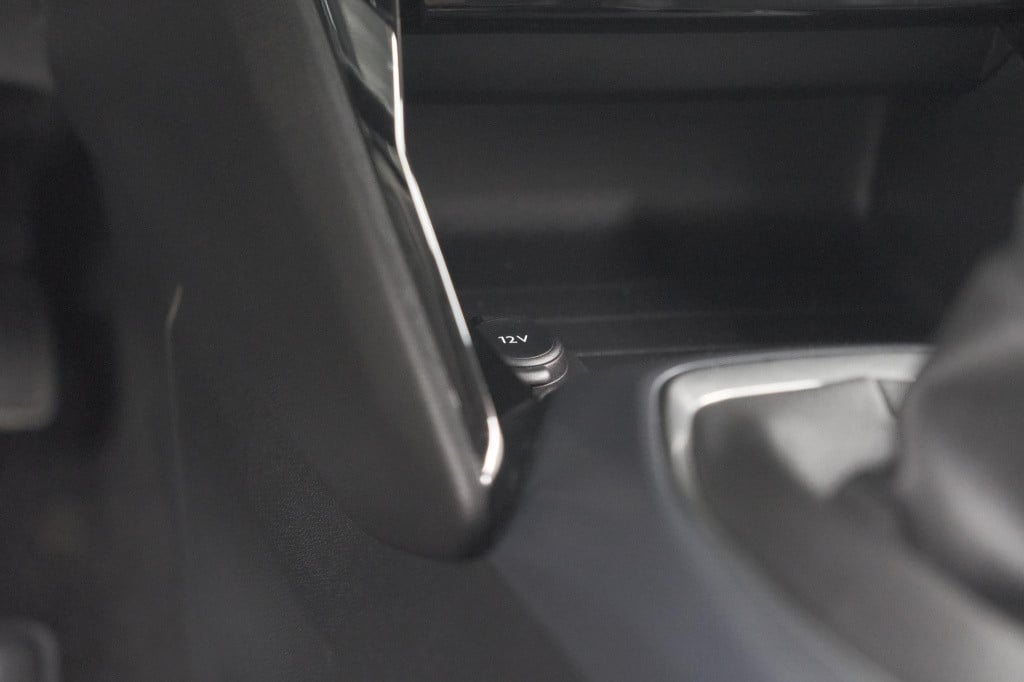 Peugeot 2008 puretech 130 allure | trekhaak | camera | navigatie | parkeers