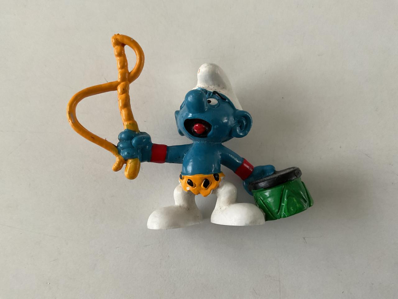 Verschillende  Smurfen in rubber. Hoog: +/- 5 cm.    Merk: Schleich/Peyo.