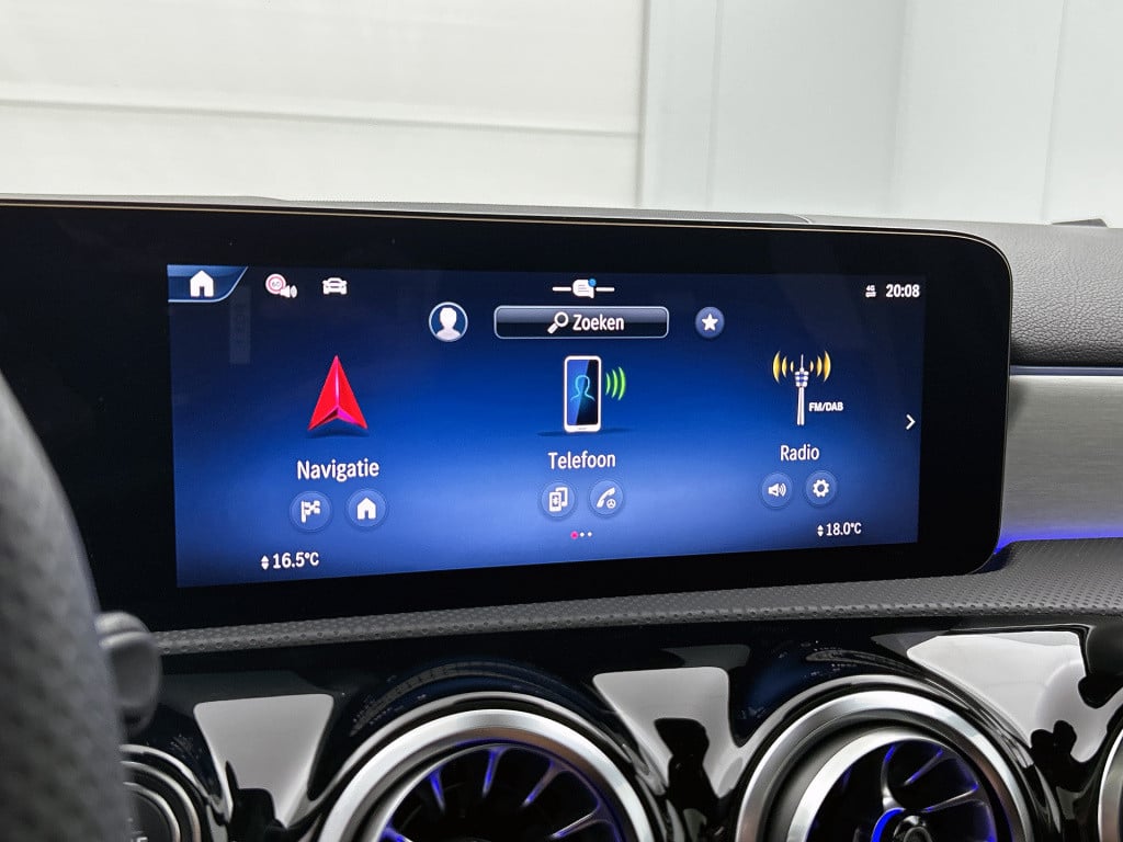 Mercedes-Benz A-Klasse 180 business solution amg | nightpakket | amg line p