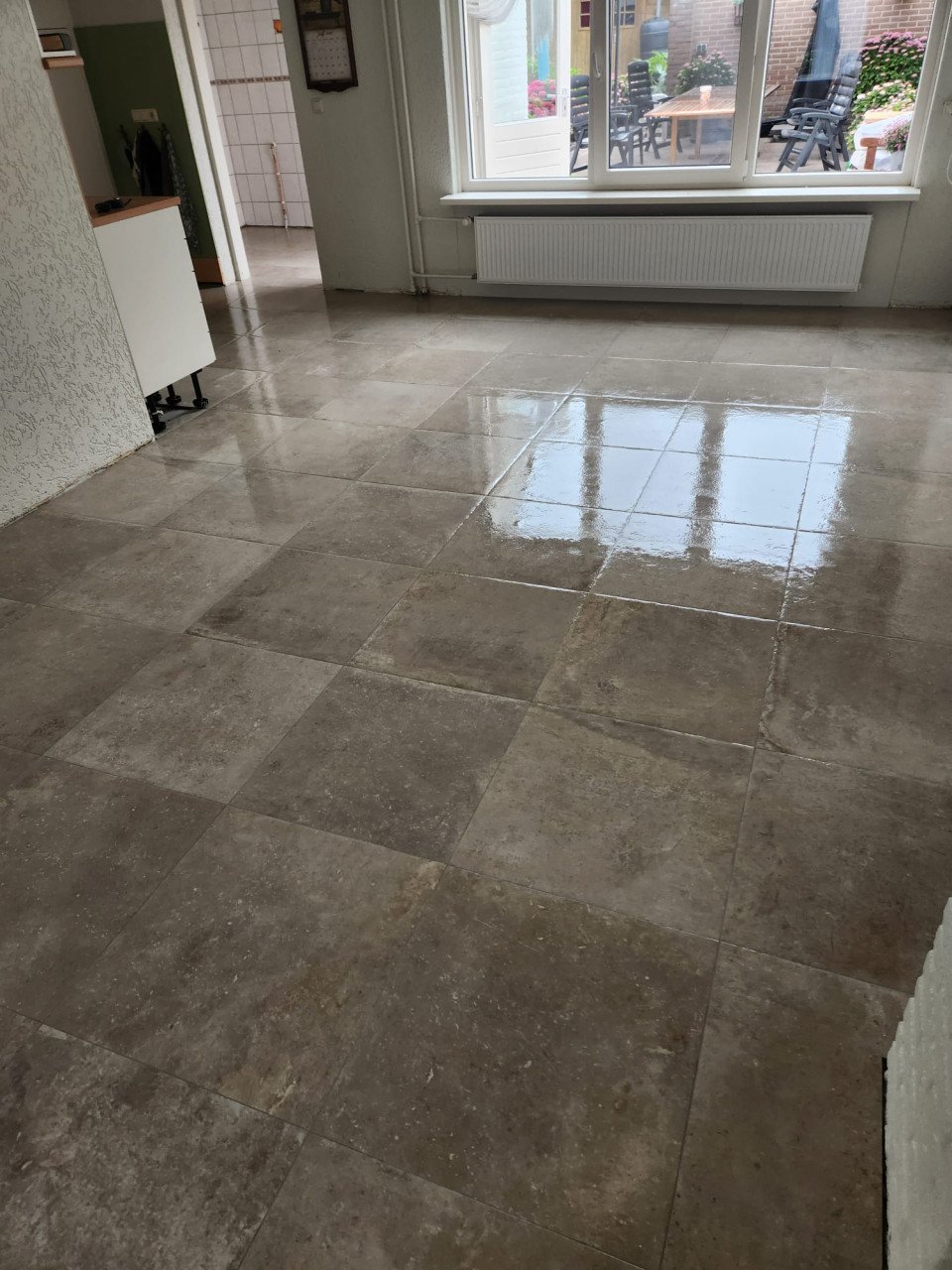Tegelzetter nodig? Bel/app: 06 21937244 of Mail: jvbtegelzetter@gmail.com