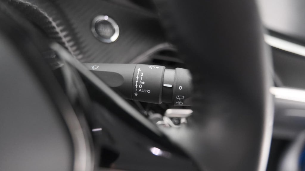 Peugeot 2008 puretech 130 allure | trekhaak | camera | apple carplay | stoe