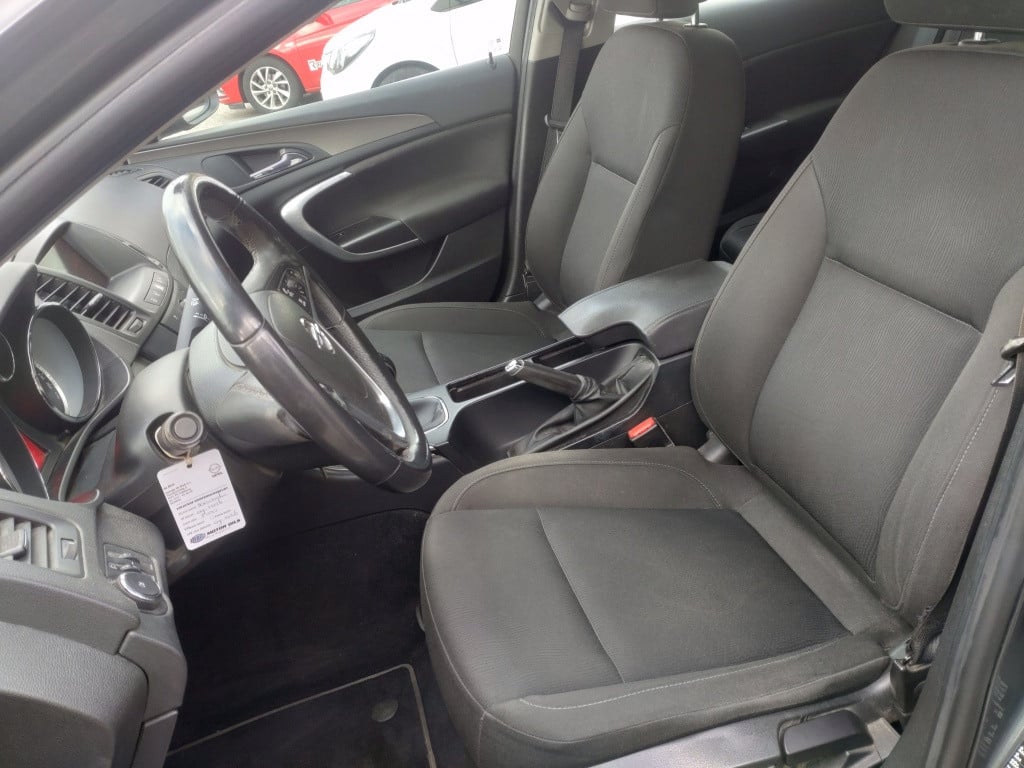 Opel Insignia 1.8 edition