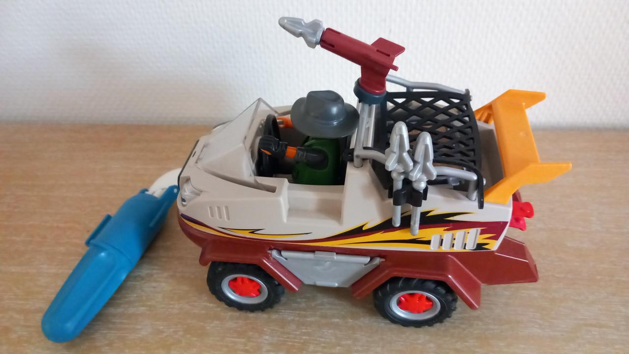 Playmobil amfibivoertuig met goudschat setnr 9364 met motortje