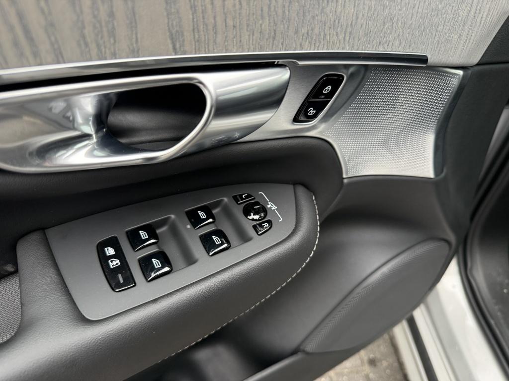 Volvo XC90 t8 455pk recharge ultra dark| adap.cruise| panodak| 360camera| b