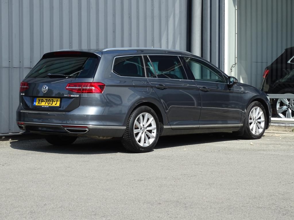 Volkswagen Passat variant 2.0 tsi highline 211pk automaat | el. trekhaak | 