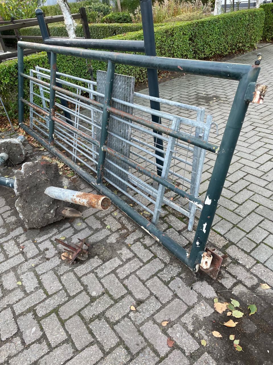 Gegalvaniseerde weidepoort 3.70m