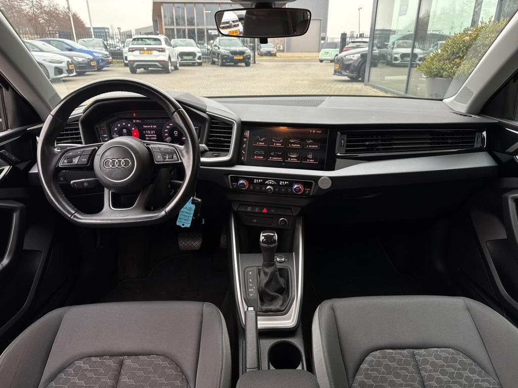 Audi A1 Sportback 35 tfsi 1.5 * 150pk! * navigatie * cruise control *stoelv