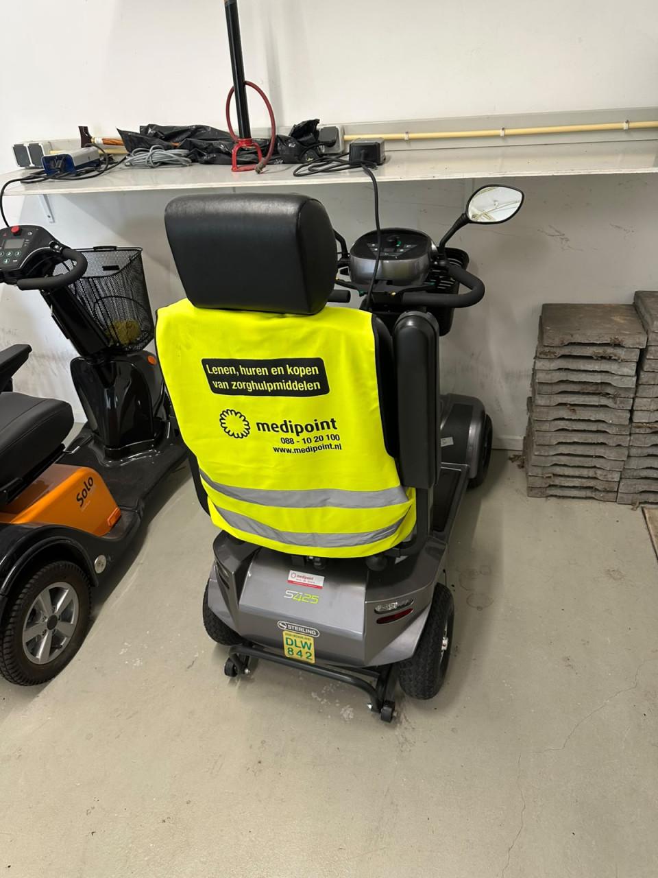 Scootmobiel Sterling S425