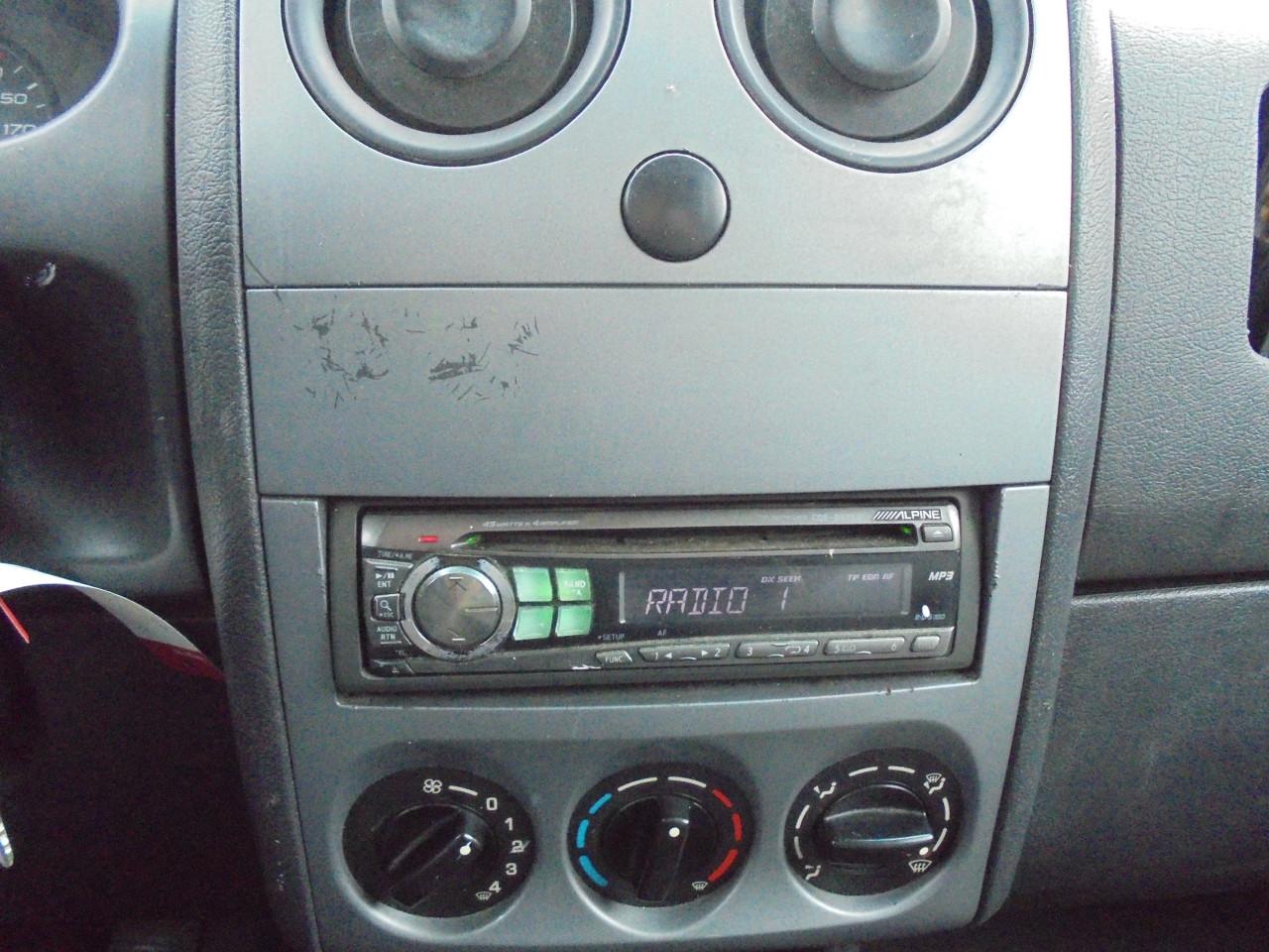 Berlingo 1.4i grijskenten benzine uitvoering ,aantrekkelijk in de kosten